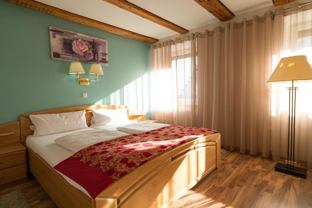 Wellnesshotel & Restaurant Hexenschopf Loeffingen Ngoại thất bức ảnh